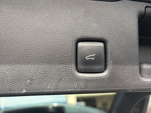 Used 2022 Ford Escape SEL image 15