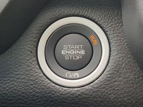 Certified 2023 RAM 1500 Laramie image 36