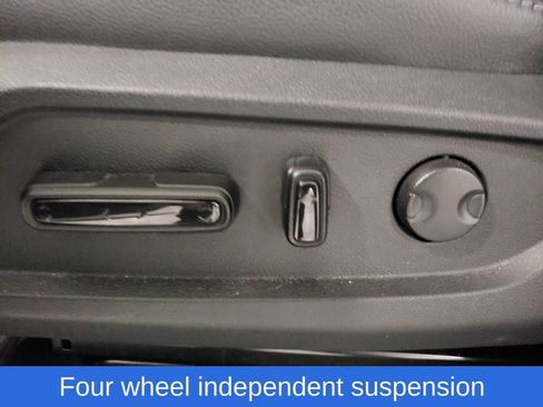 Used 2023 Honda Pilot EX-L image 18