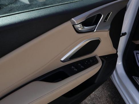 Used 2024 Acura RDX SH-AWD image 21