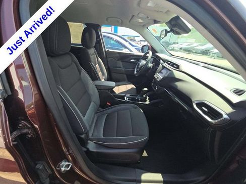 Used 2023 Chevrolet TrailBlazer LT FWD image 7