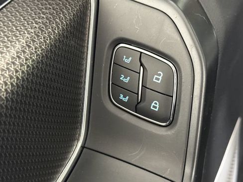 Used 2025 Ford F150 Raptor AWD/4WD image 30