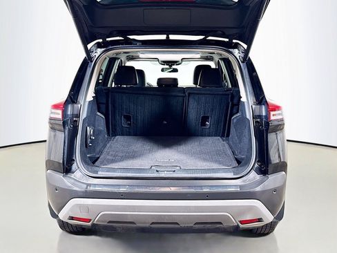 Used 2021 Nissan Rogue SV w/ Premium Package FWD image 23
