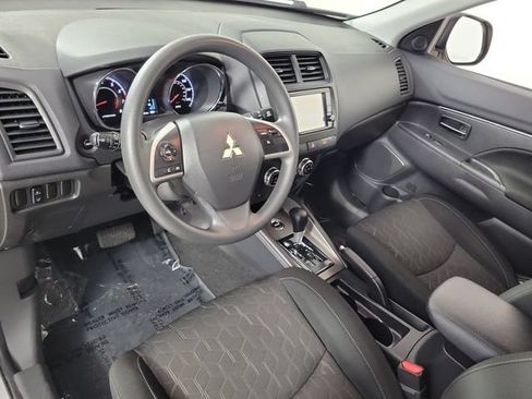 Used 2025 Mitsubishi Outlander Sport ES AWD/4WD image 18