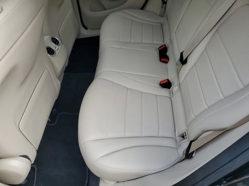 Used 2022 Mercedes-Benz GLC 300 w/ Premium Package Lite image 12