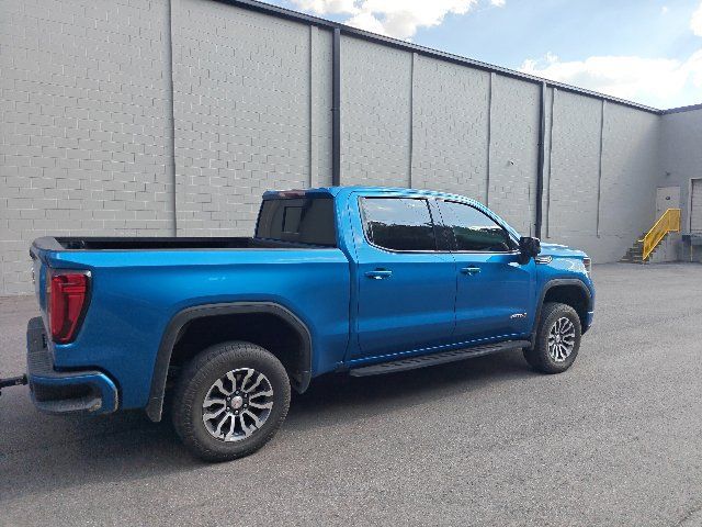 Used 2023 GMC Sierra 1500 AT4 w/ AT4 Premium Package AWD/4WD image 3