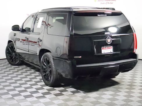 Used 2012 Cadillac Escalade Platinum AWD/4WD image 17