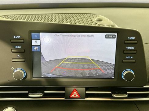 Used 2026 Hyundai Elantra Hybrid FWD image 12
