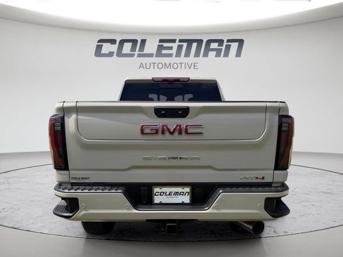 New 2026 GMC Sierra 2500 AT4 w/ AT4 Premium Plus Package AWD/4WD image 4