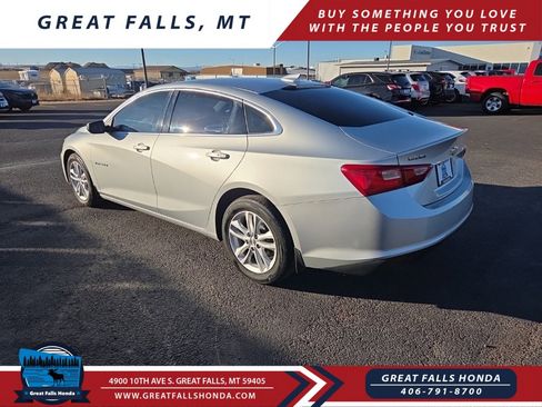 Used 2018 Chevrolet Malibu LT image 4