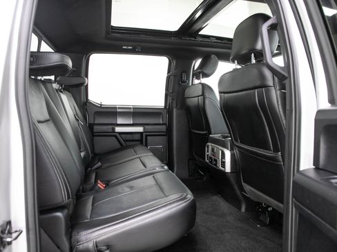 Used 2019 Ford F150 Lariat w/ Equipment Group 502A Luxury AWD/4WD image 14