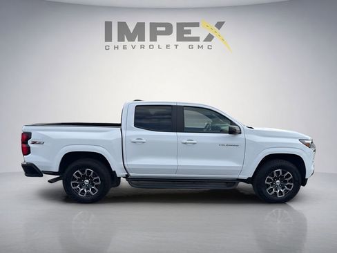 Used 2025 Chevrolet Colorado Z71 AWD/4WD image 6