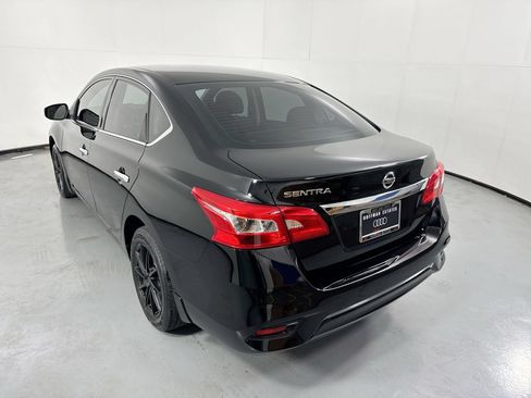 Used 2018 Nissan Sentra S FWD image 31