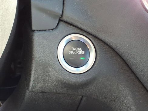 Used 2022 Chevrolet Equinox LT image 16