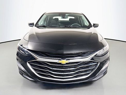 Used 2023 Chevrolet Malibu LT image 2