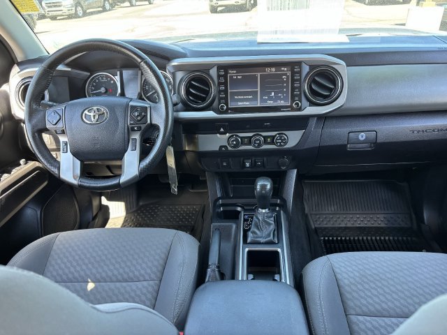 Used 2020 Toyota Tacoma SR5 RWD image 15