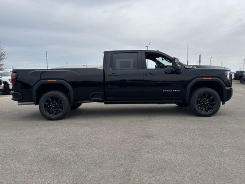 New 2026 GMC Sierra 2500 AT4 w/ AT4 Premium Plus Package AWD/4WD image 7