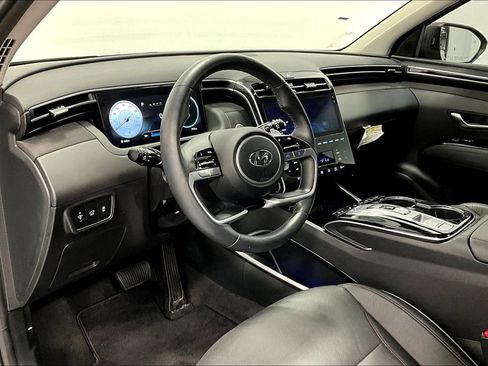 Used 2024 Hyundai Tucson Limited image 16