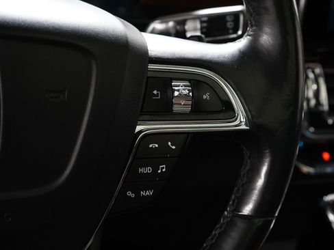 Used 2019 Lincoln Navigator Reserve w/ Cargo Package AWD/4WD image 19