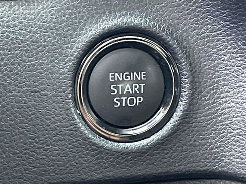 Used 2025 Toyota Tundra SR AWD/4WD image 23