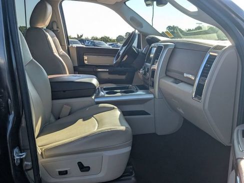 Used 2017 RAM 1500 Laramie w/ Convenience Group AWD/4WD image 27