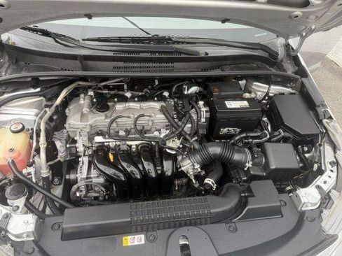Used 2021 Toyota Corolla LE FWD image 8