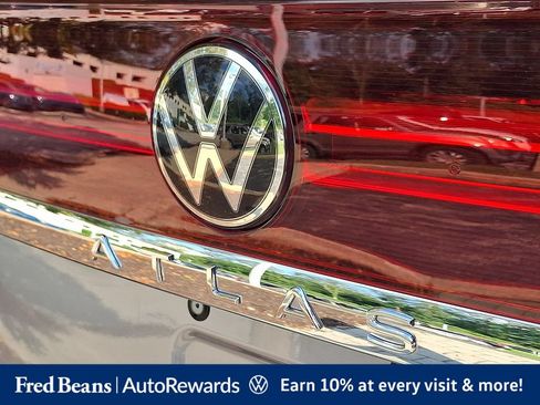 Certified 2024 Volkswagen Atlas Cross Sport SE AWD/4WD image 36