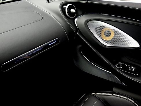 Used 2025 McLaren GTS image 27