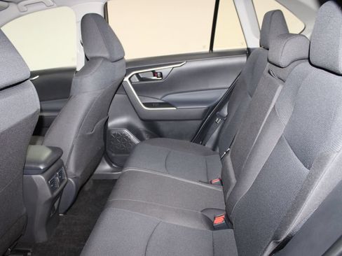 Used 2025 Toyota RAV4 LE AWD/4WD image 21