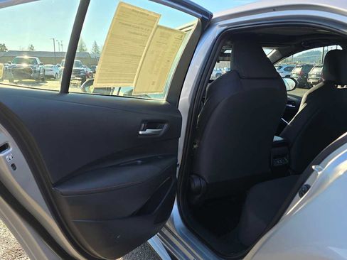 Certified 2024 Toyota Corolla SE w/ SE Premium Package image 19