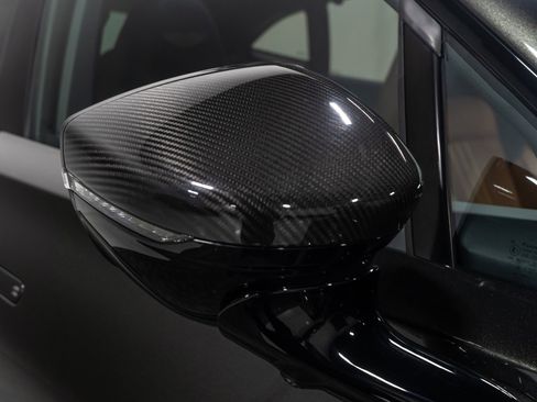 Used 2025 Aston Martin DBX 707 image 15