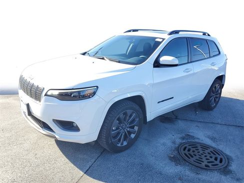 Used 2020 Jeep Cherokee High Altitude image 3