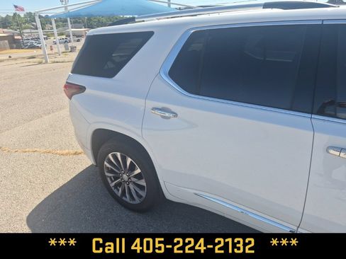 Used 2022 Chevrolet Traverse Premier w/ LPO, Blackout Package FWD image 24