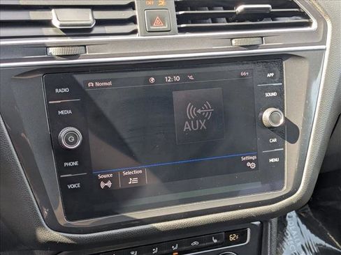 Used 2020 Volkswagen Tiguan SE R-Line w/ 3rd Row Seat Package image 13