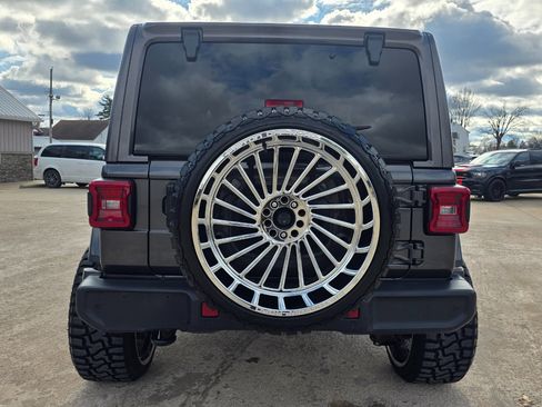 Used 2021 Jeep Wrangler Unlimited Sahara image 19