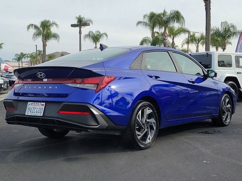 Certified 2025 Hyundai Elantra Sport image 3