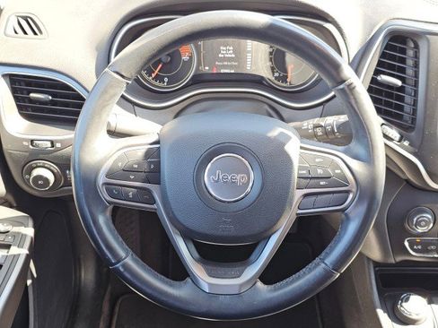 Used 2019 Jeep Cherokee Latitude Plus image 28