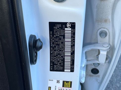 Used 2025 Toyota Corolla LE image 24