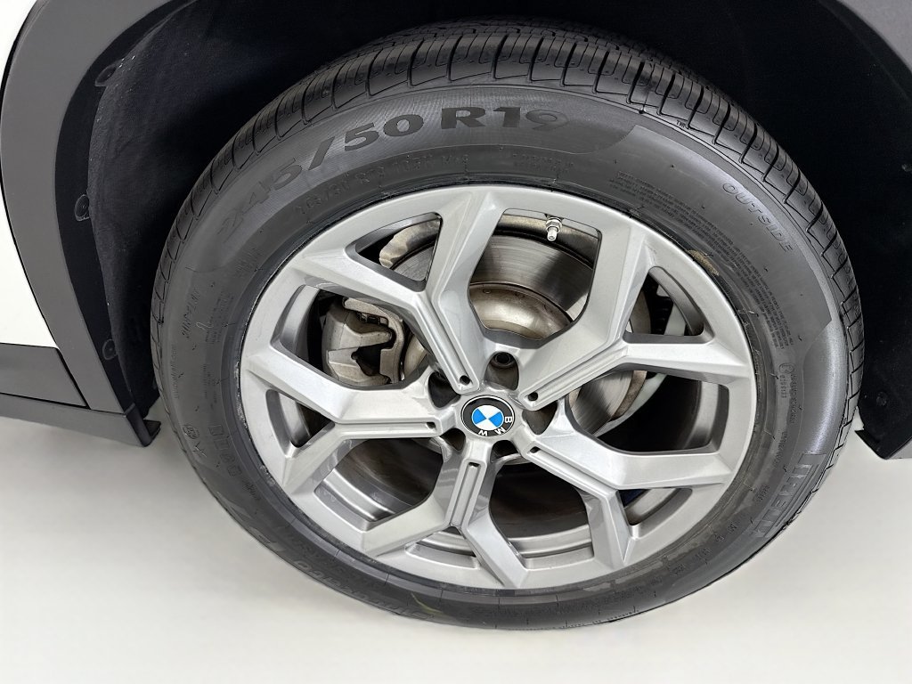 Used 2024 BMW X4 xDrive30i w/ Premium Package AWD/4WD image 30
