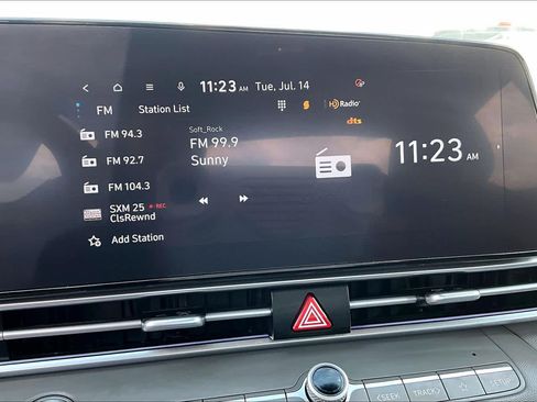 Used 2024 Hyundai Elantra SEL FWD image 29