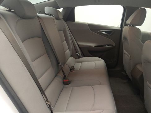 Used 2022 Chevrolet Malibu LS w/ Driver Confidence Package II FWD image 19