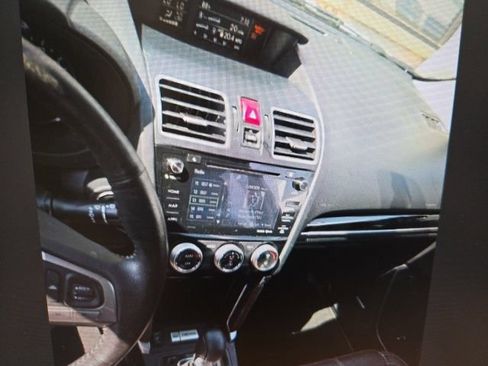 Used 2018 Subaru Forester 2.5i Touring AWD/4WD image 6
