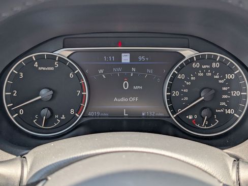 Used 2025 Nissan Altima 2.5 SL FWD image 26
