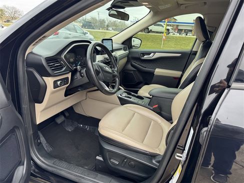 Used 2020 Ford Escape SEL image 15