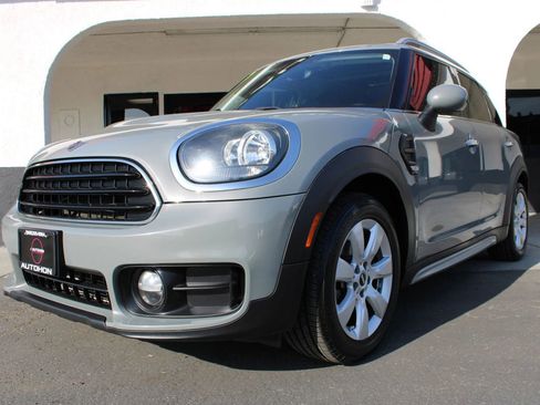 Used 2019 MINI Cooper Countryman Cooper Hatchback 4D image 8