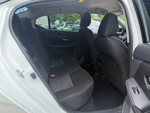 Used 2022 Nissan Sentra SR w/ Electronics Package FWD image 16