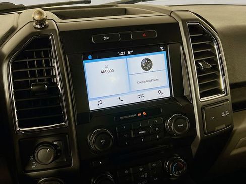 Used 2016 Ford F150 XLT w/ Equipment Group 302A Luxury AWD/4WD image 15