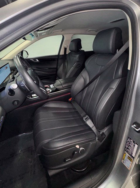 Used 2025 Genesis GV80 2.5T Standard AWD/4WD image 16