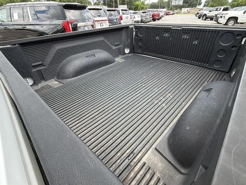 Used 2013 RAM 1500 Classic SLT w/ Premium Display Pkg RWD image 18