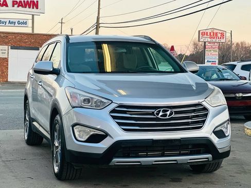 Used 2016 Hyundai Santa Fe SE image 4
